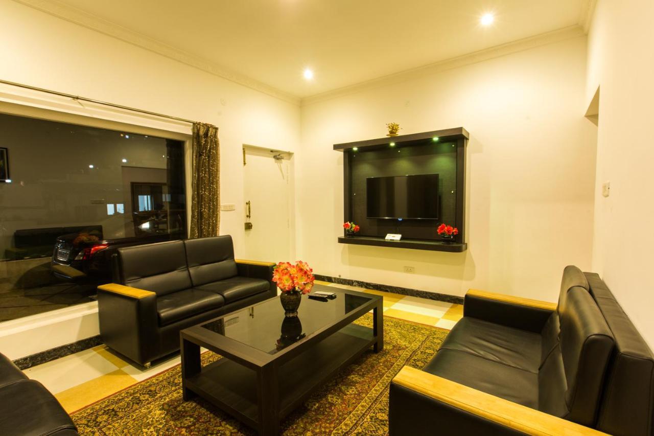 Atrium Grande Ooty Exterior photo